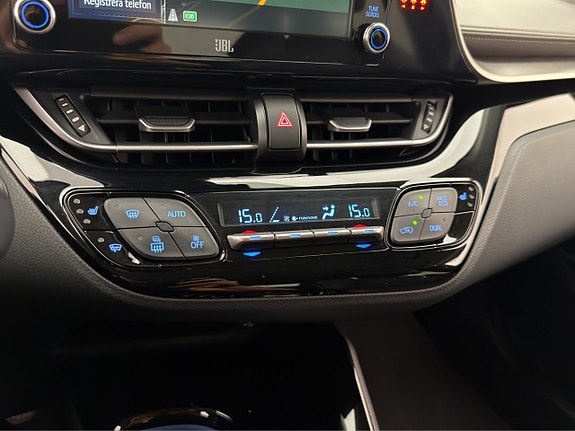Toyota C-HR 21 of 28