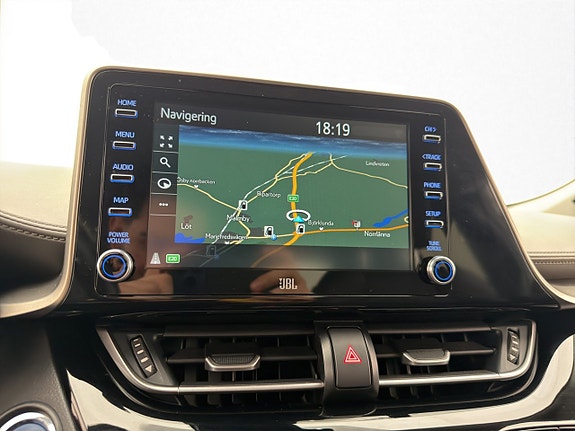 Toyota C-HR 24 of 28