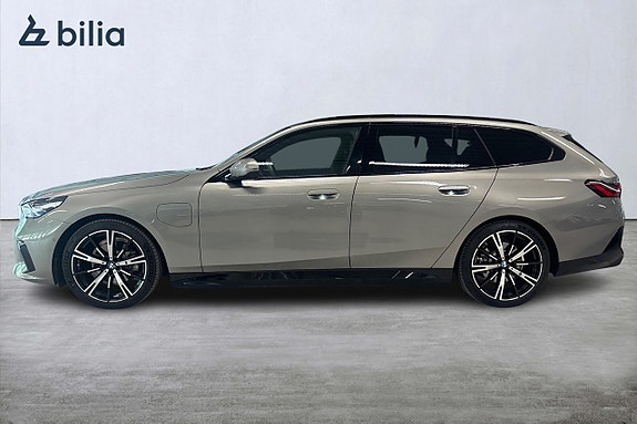 BMW 530e 3 of 19