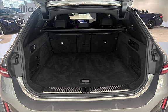 BMW 530e 10 of 19