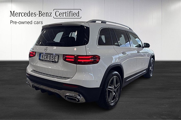 Mercedes-Benz GLB200 4 of 27