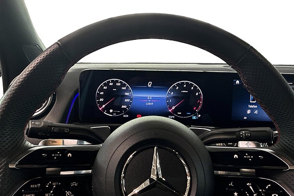 Mercedes-Benz GLB200 20 of 27