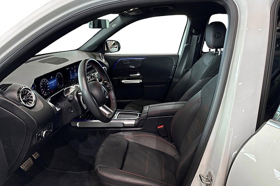 Mercedes-Benz GLB200 26 of 27