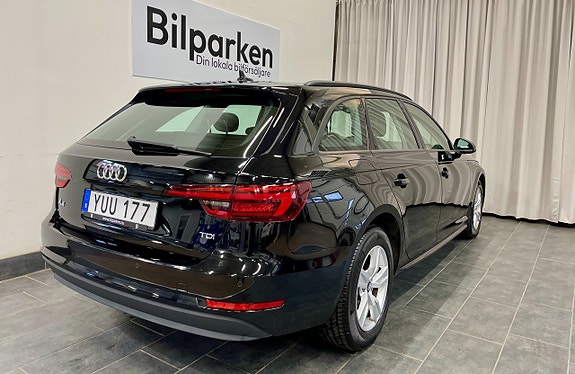 Audi A4 5 of 21