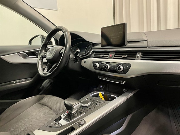 Audi A4 17 of 21