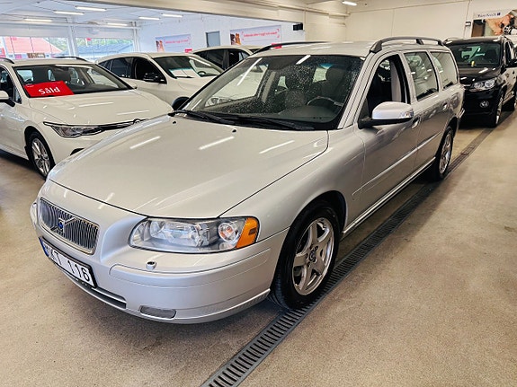 Volvo V70 14 of 24