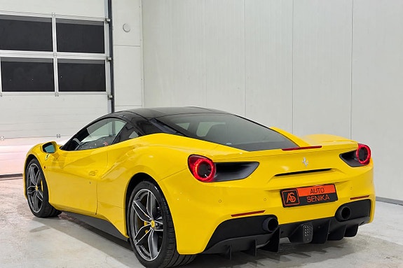 Ferrari 488 GTB 2 of 17