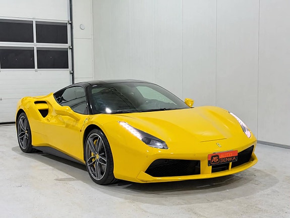 Ferrari 488 GTB 6 of 17