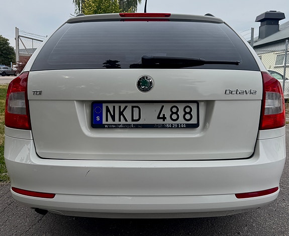 Skoda Octavia 6 of 10