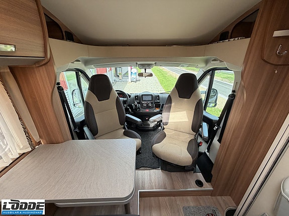 Weinsberg CaraCompact 600 MEG 6 of 12