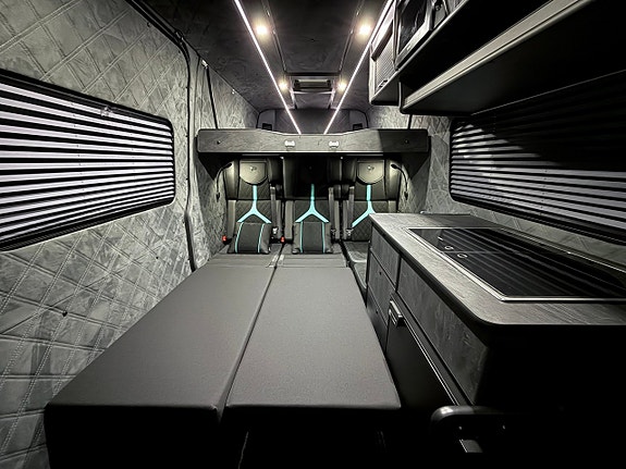 Mercedes-Benz Sprinter 319 13 of 24