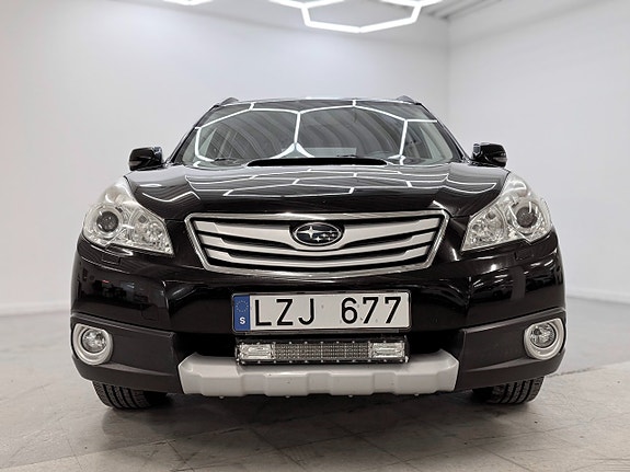 Subaru Outback 3 of 30