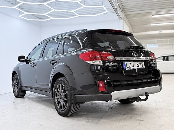 Subaru Outback 8 of 30