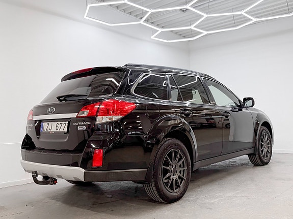 Subaru Outback 6 of 30