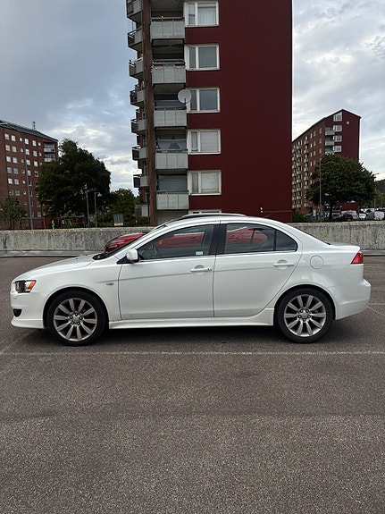 Mitsubishi Lancer 9 of 9