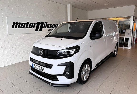 Opel Vivaro 8 of 15