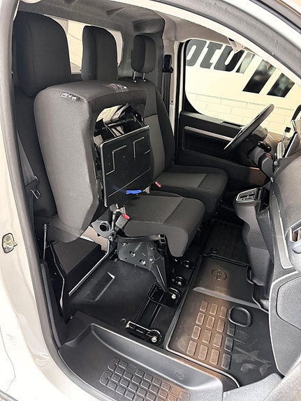 Opel Vivaro 9 of 15