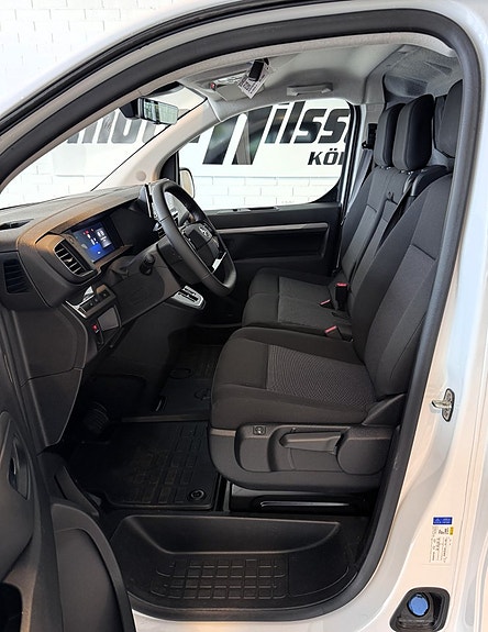 Opel Vivaro 14 of 15