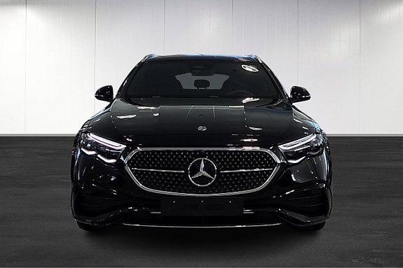 Mercedes-Benz E300 5 of 16