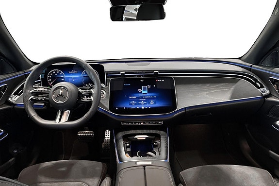 Mercedes-Benz E300 10 of 16