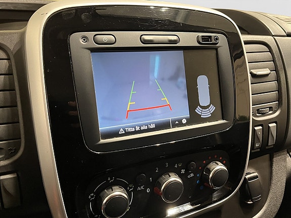 Renault Trafic 19 of 19