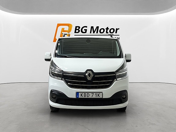 Renault Trafic 2 of 19