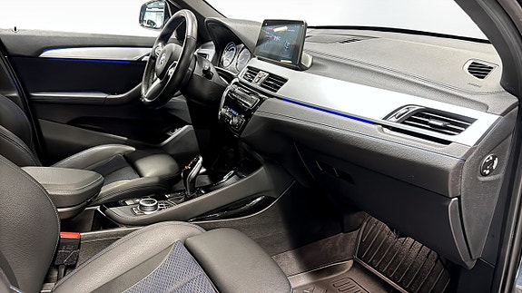 BMW X1 3 of 10