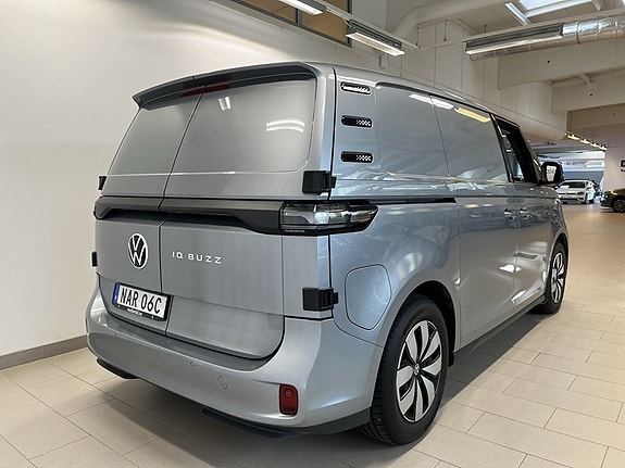 Volkswagen ID. Buzz 3 of 16