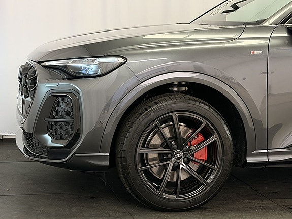 Audi Q5 6 of 17