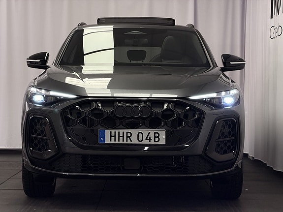 Audi Q5 3 of 17