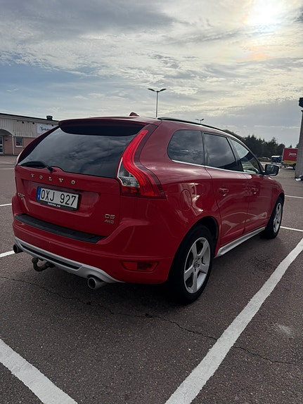 Volvo XC60 3 of 5