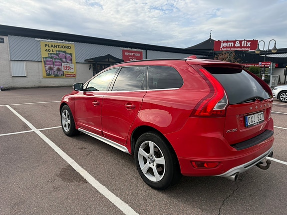 Volvo XC60 4 of 5