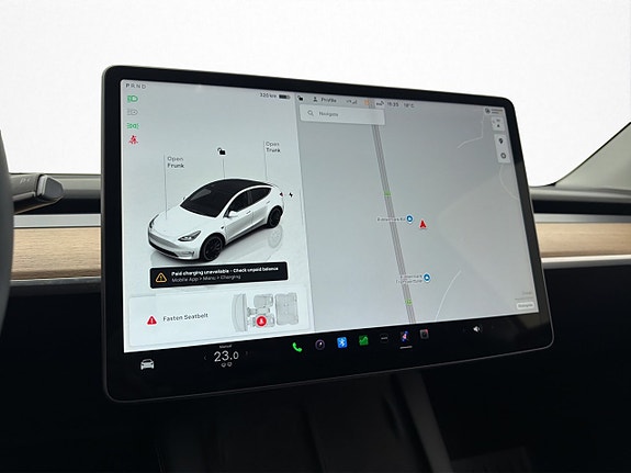 Tesla Model Y 22 of 30