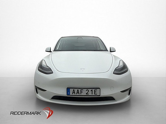 Tesla Model Y 3 of 30