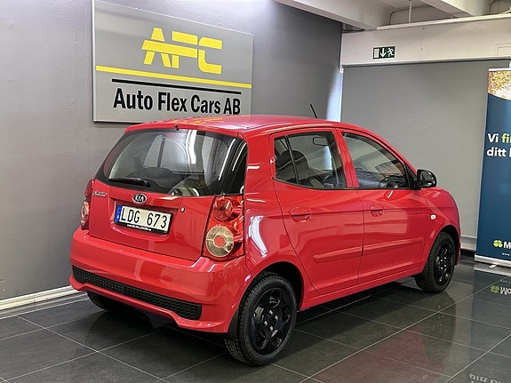 Kia Picanto 5 of 13