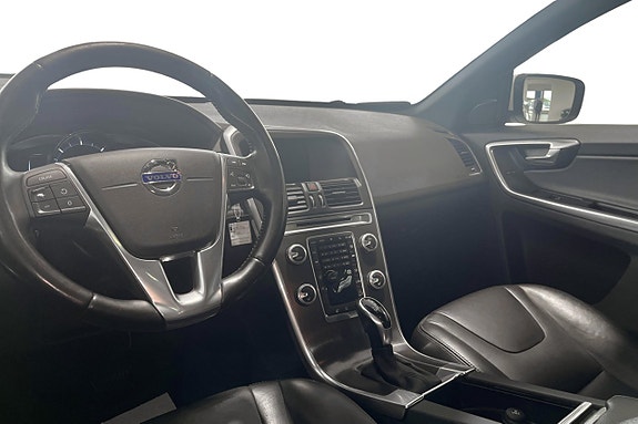 Volvo XC60 7 of 10