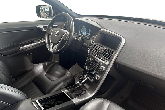 Volvo XC60 8 of 10