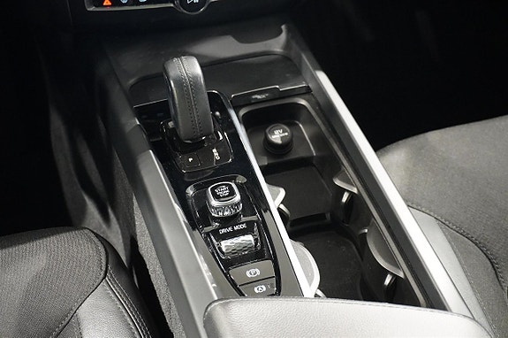 Volvo XC60 13 of 18