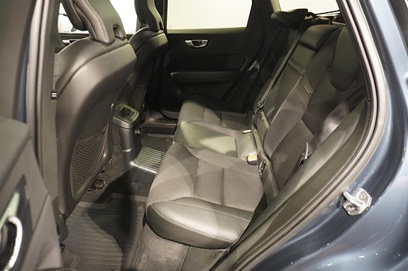 Volvo XC60 5 of 18