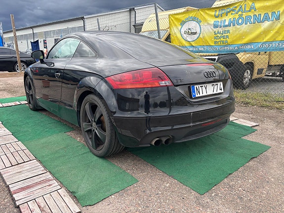 Audi TT 4 of 5