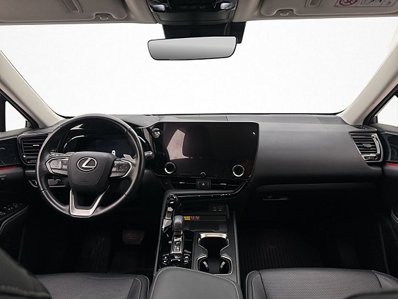 Lexus NX450h+ 14 of 30