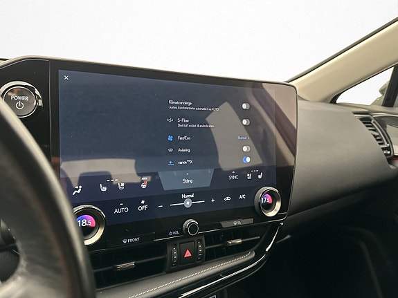 Lexus NX450h+ 29 of 30