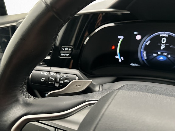 Lexus NX450h+ 24 of 30