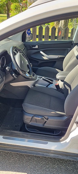 Ford Kuga 7 of 10