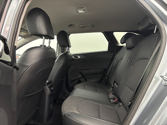 Kia Ceed 12 of 25