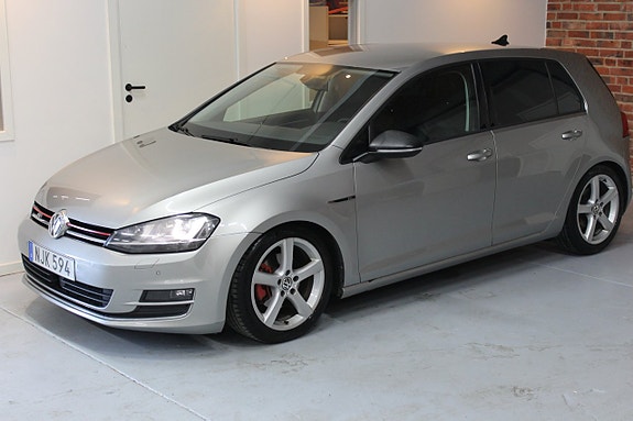 Volkswagen Golf I 2 of 18