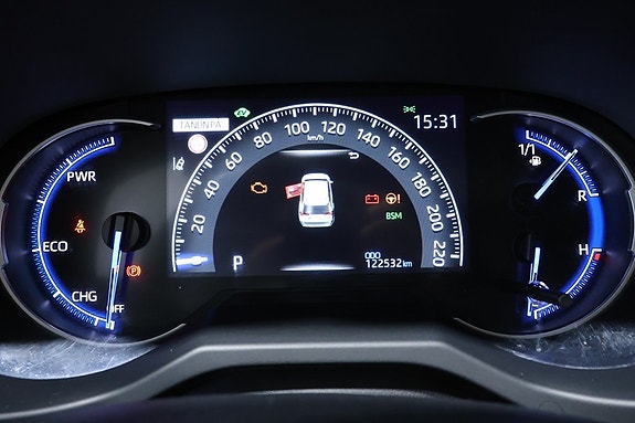 Toyota RAV4 6 of 19