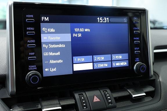 Toyota RAV4 7 of 19
