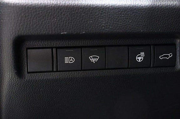 Toyota RAV4 11 of 19