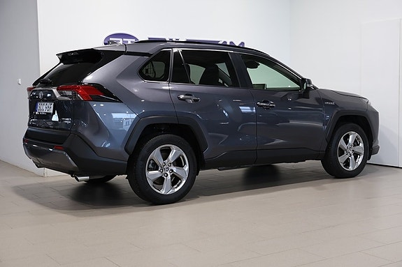 Toyota RAV4 15 of 19